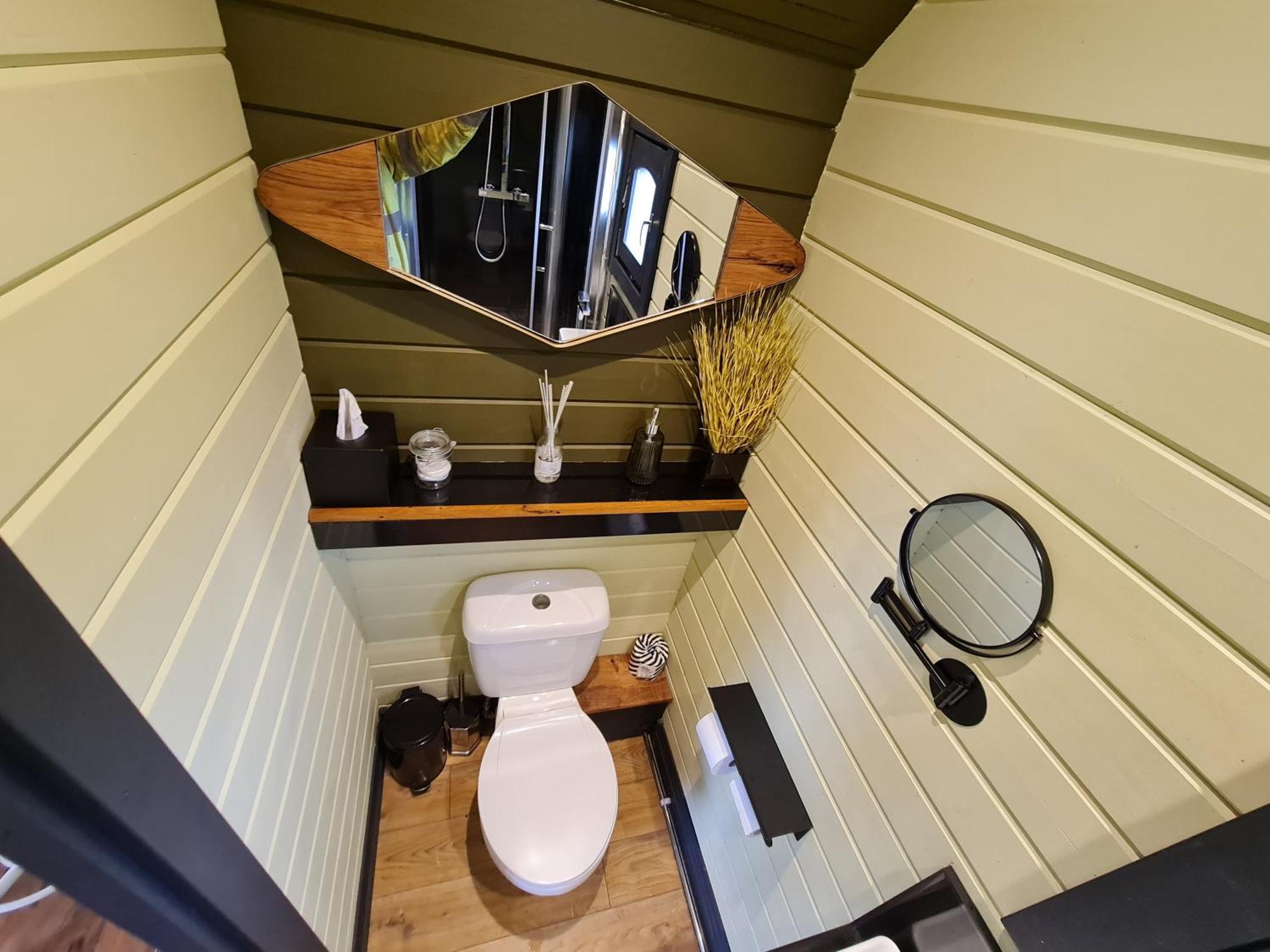 Apartment The Malvern Hills, Courtyard Cabins, Barbara