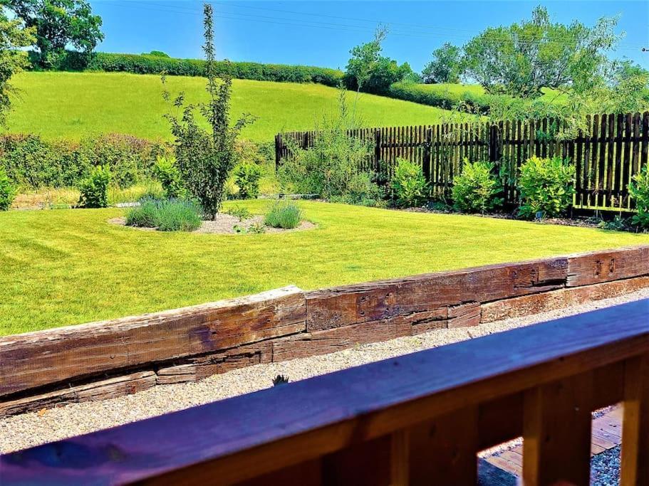 The Malvern Hills, Courtyard Cabins, Barbara Apartment