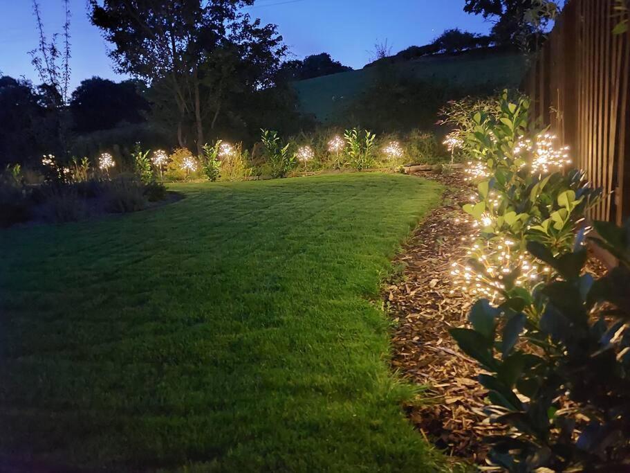 Apartment The Malvern Hills, Courtyard Cabins, Barbara *
