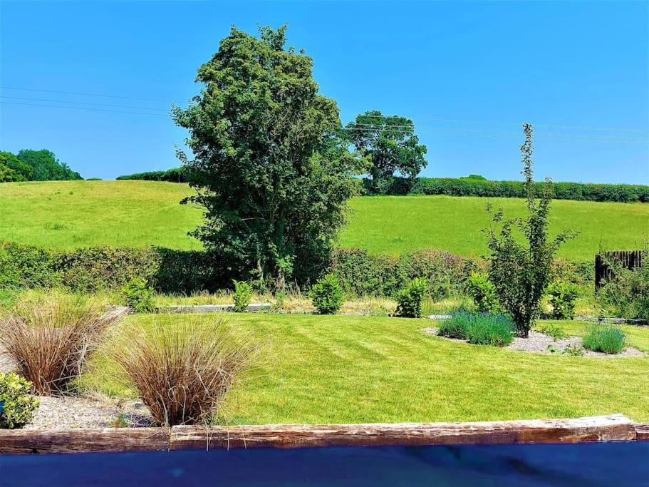 The Malvern Hills, Courtyard Cabins, Barbara Great Malvern