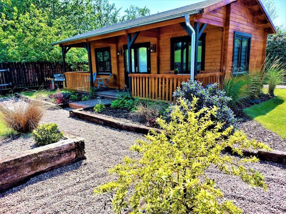 The Malvern Hills, Courtyard Cabins, Barbara Apartment