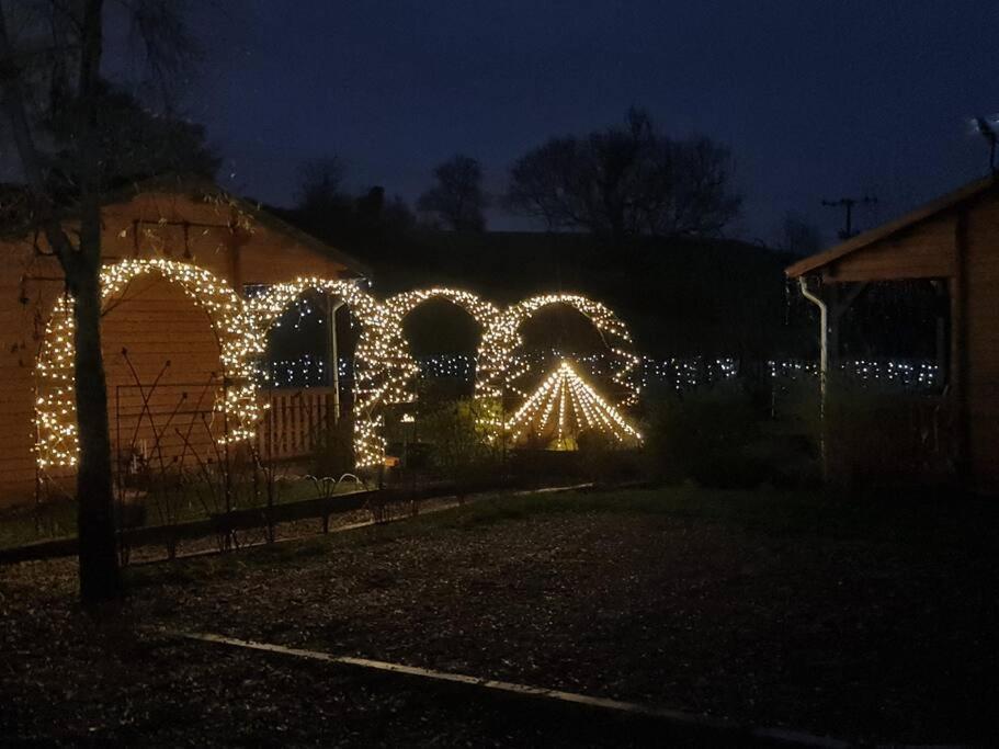 The Malvern Hills, Courtyard Cabins, Barbara *